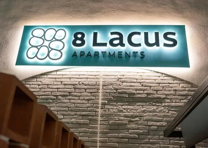 8 Lacus Victoria