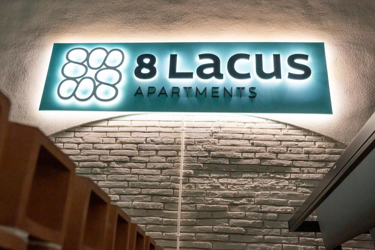 8 Lacus Victoria